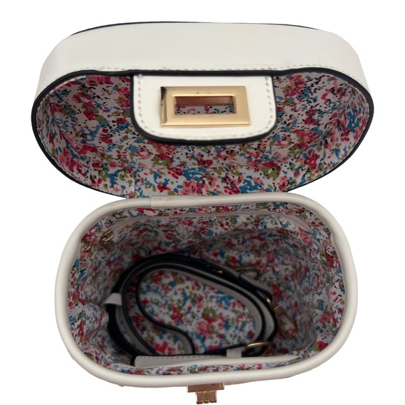 Wicker Tan & White Mini Handbag Crossbody Shoulder Purse Alyssa Bag - Picture 9 of 10